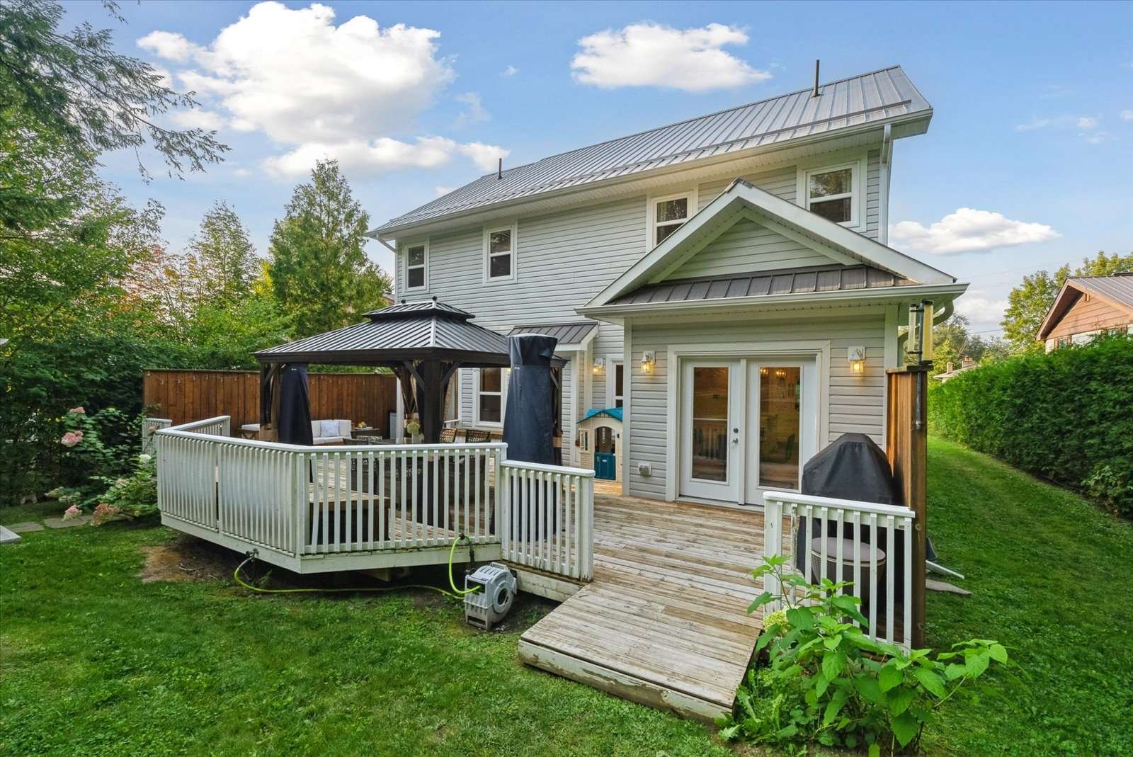 Open property gallery