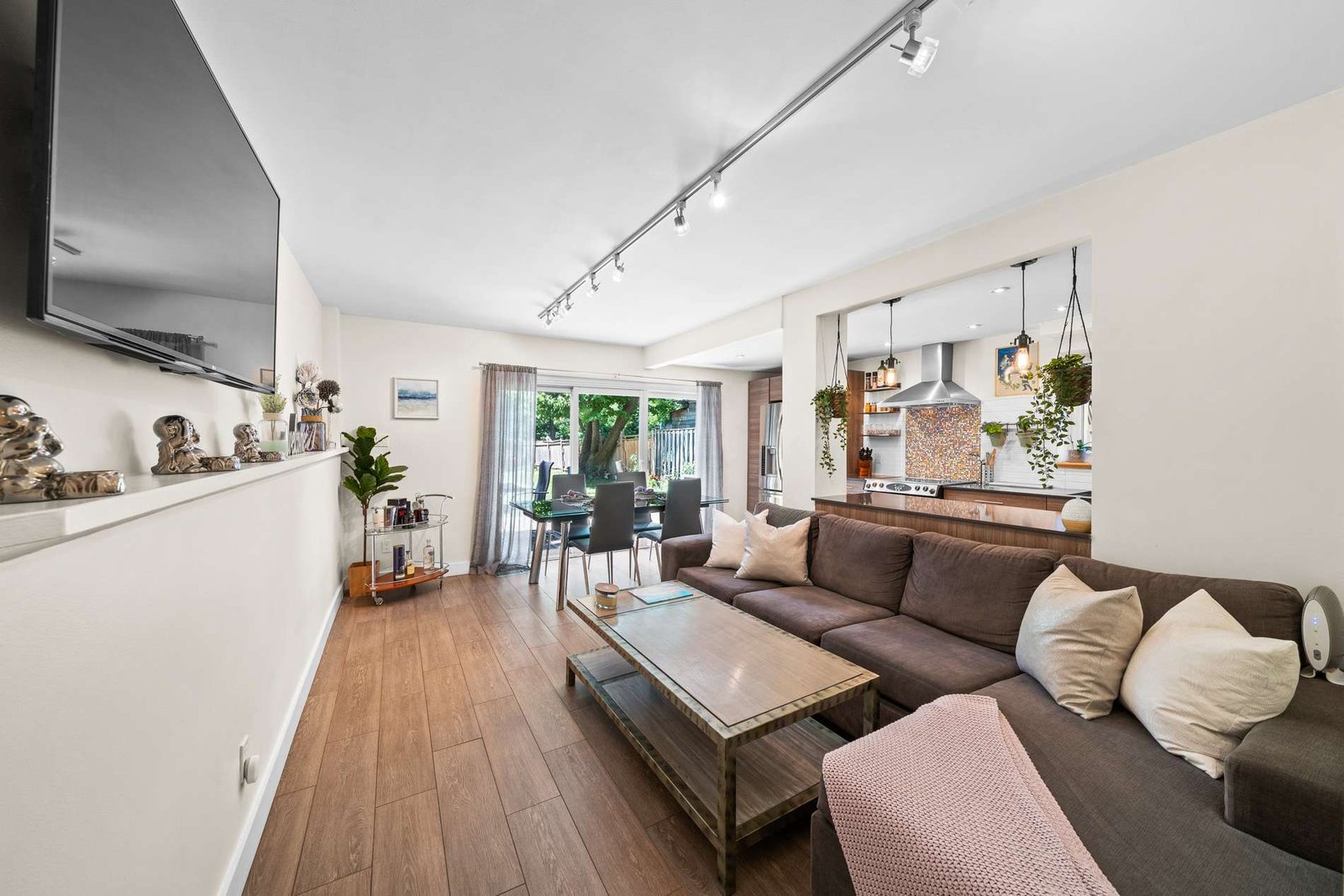 Open property gallery