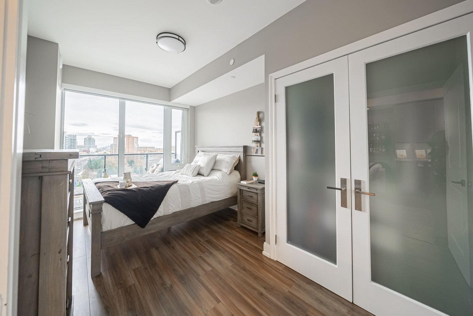 Open property gallery