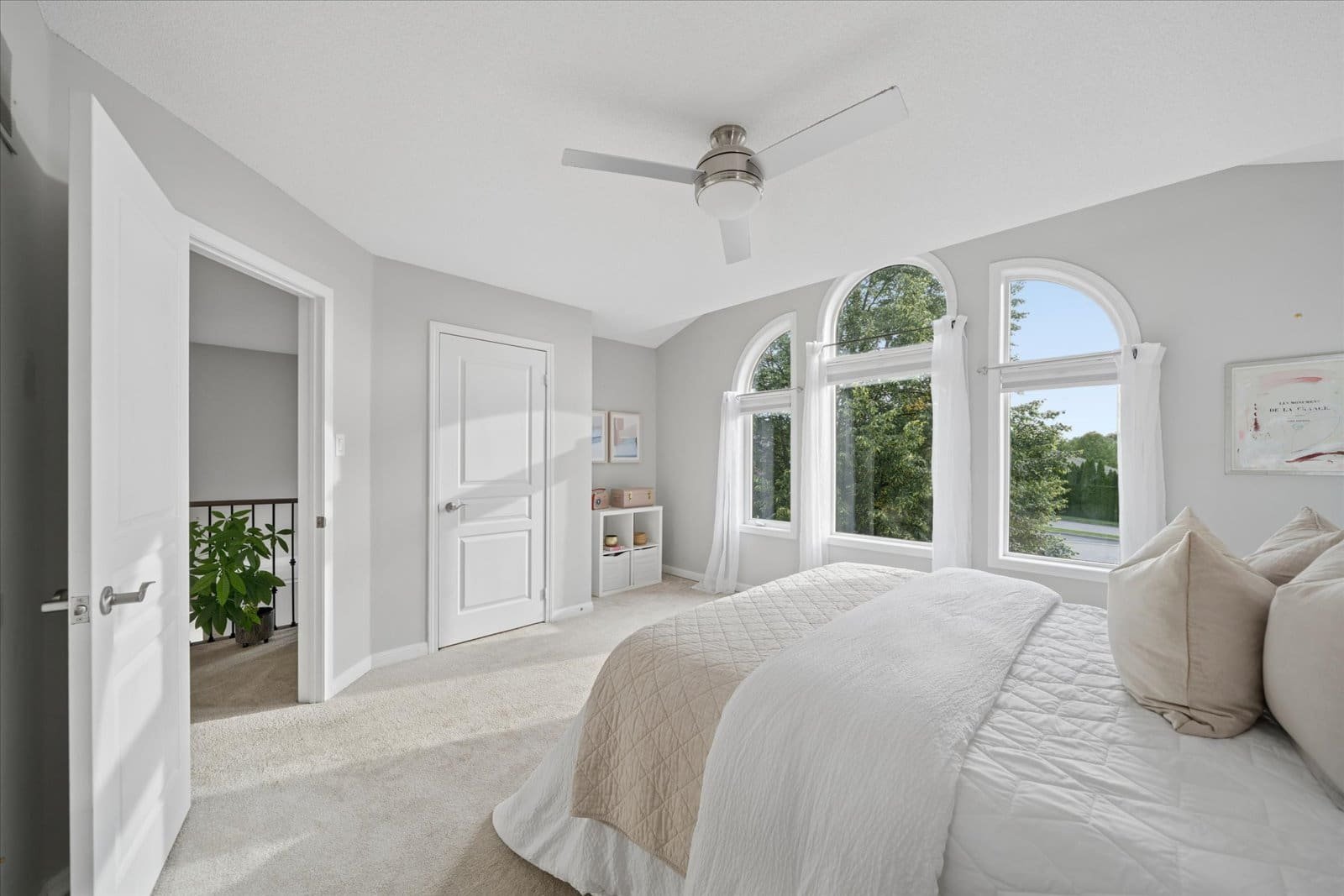 Open property gallery