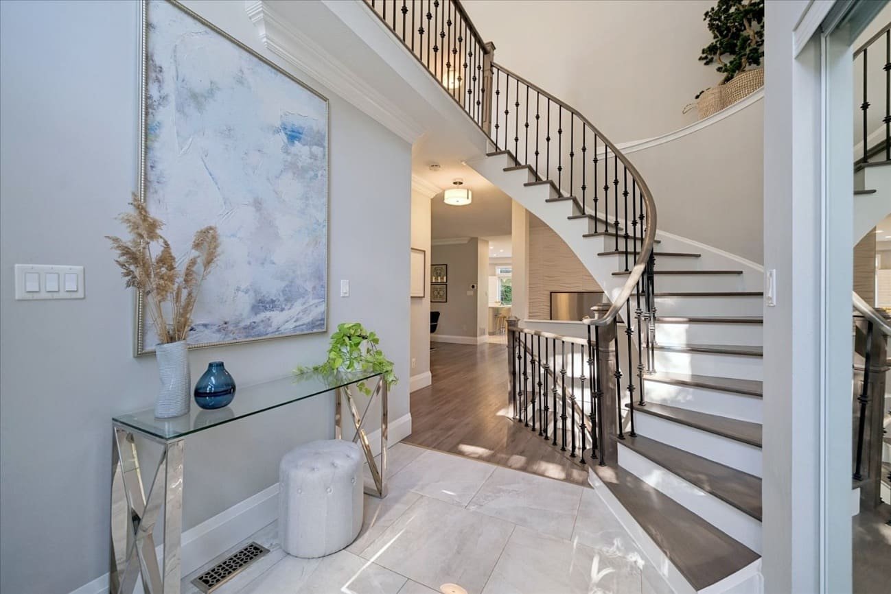 Open property gallery