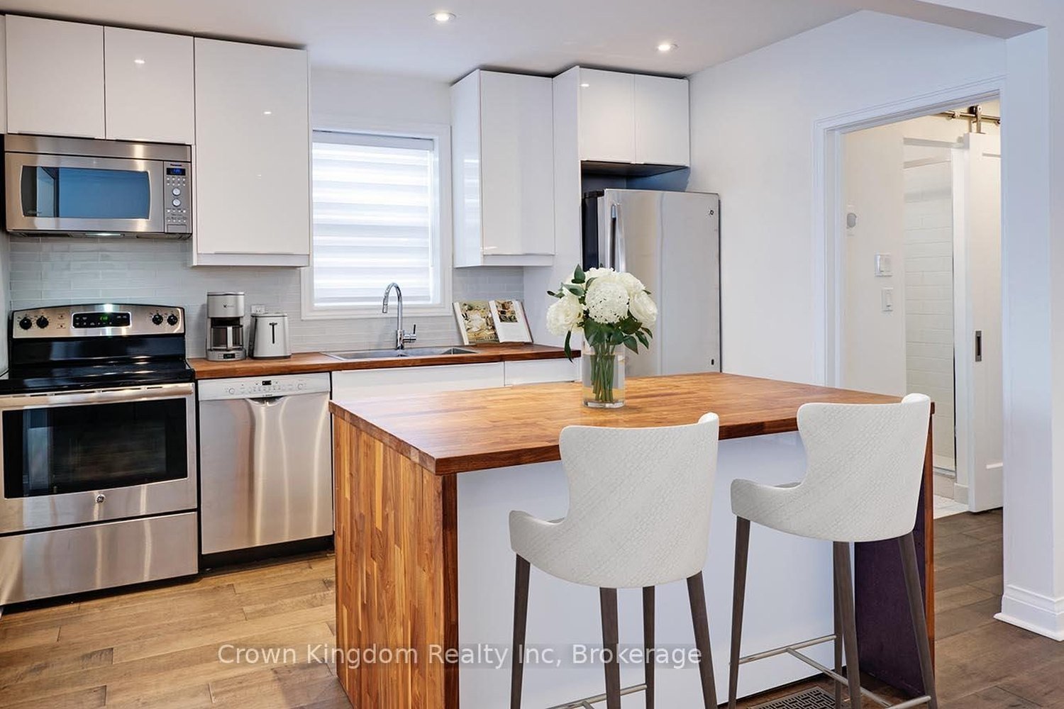 Open property gallery